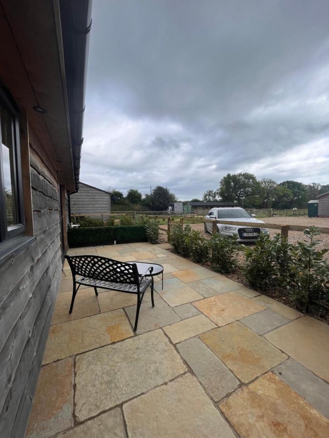 Ferienwohnung The Piggery Chichester Exterior foto